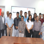 कीर्तिपुर, काठमांडू में आयोजित कार्यक्रम के दौरान नेपाल रेड क्रॉस सोसाइटी (NRCS) और त्रिभुवन विश्वविद्यालय के केंद्रीय मनोविज्ञान विभाग के अधिकारियों ने मानसिक स्वास्थ्य एवं मनोसामाजिक सहायता (MHPSS) सहयोग संबंधी समझौते पर हस्ताक्षर किए। कार्यक्रम में दोनों संस्थानों के वरिष्ठ पदाधिकारी, डेनिश रेड क्रॉस के प्रतिनिधि, शिक्षाविद, अधिकारी एवं कर्मचारी उपस्थित रहे।